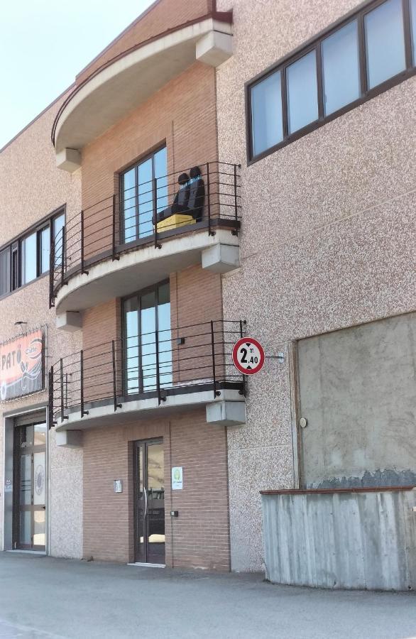 Twin House Apartment Tito Exterior foto